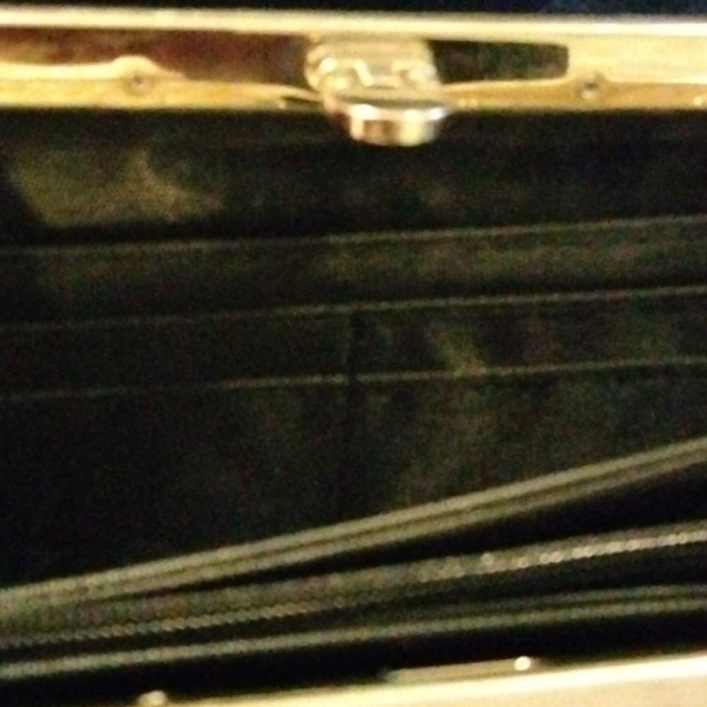 Wallet - Picture 3 of 7